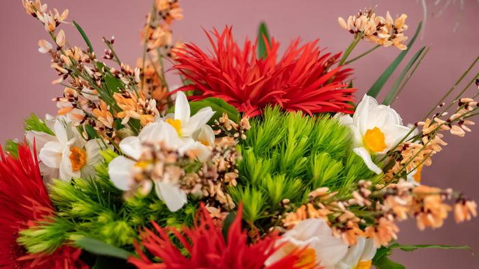 Bouquet-rouge-vert-blanc